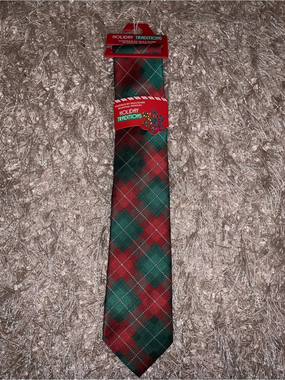 3 for $30 ⚡️ Red and Green Plaid Men’s Tie